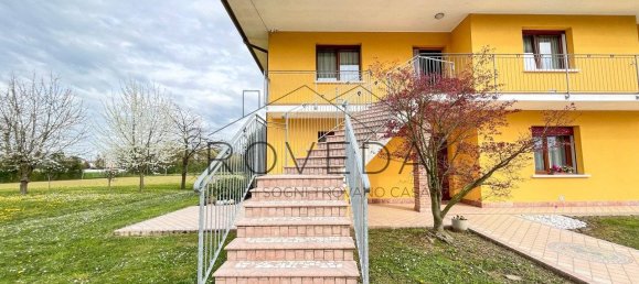 5 bedrooms House in Preganziol, Italy No. 304522 2