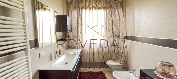 5 bedrooms House in Preganziol, Italy No. 304522 6