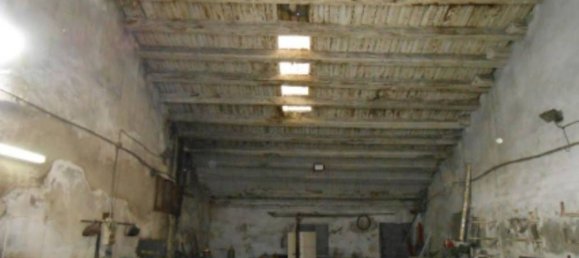 248m² Commercial property in Crotone, Italy No. 340833 4