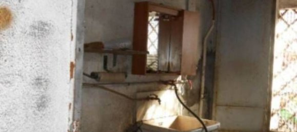 248m² Commercial property in Crotone, Italy No. 340833 3