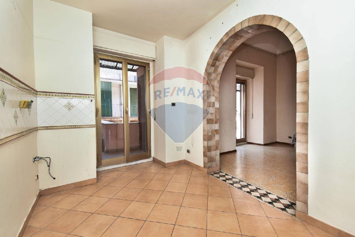 Apartamento T3 em Catania, Italy N.º 260392