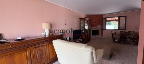 4 bedrooms House in Lizzanello, Italy No. 353094 15