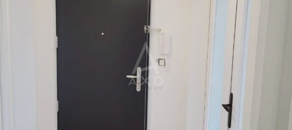 2 bedrooms Apartment in Saint-Jean-de-la-Ruelle, France No. 212912 2