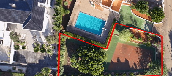 6 bedrooms Land in Jesus, Spain No. 145476 2