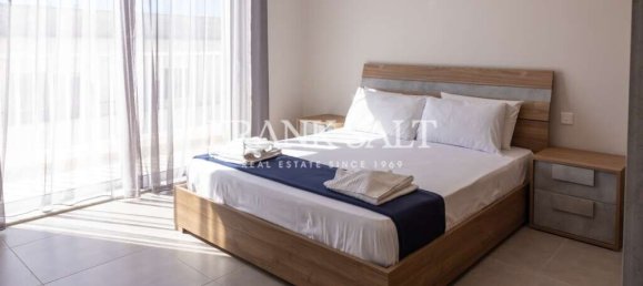 3 bedrooms Penthouse in Mosta, Malta No. 5292 10