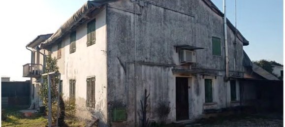 7-Zimmer Haus in Castelfranco Veneto, Italy, Nr. 234220 4