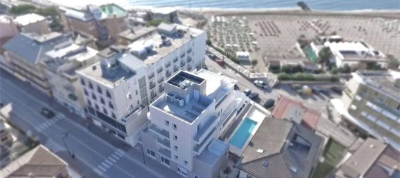 Пентхаус с 5 комнатами в Каорле, Италия № 153449 5