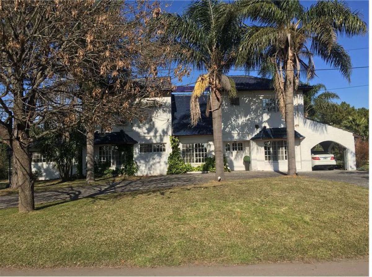 Дом с 3 спальнями в Эсейса, Аргентина № 73517