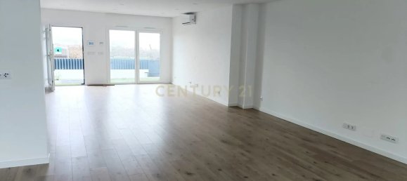 4 bedrooms Villa in Casal de Cambra, Portugal No. 141422 4