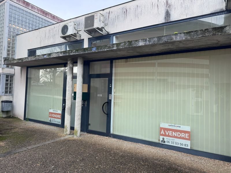 Gewerbliche Immobilie in Chinon, France 88m², Nr. 45309