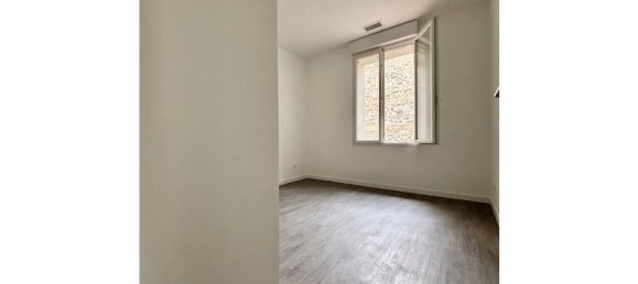 Apartamento de 3 dormitorios en Perpignan, France No. 321839 2