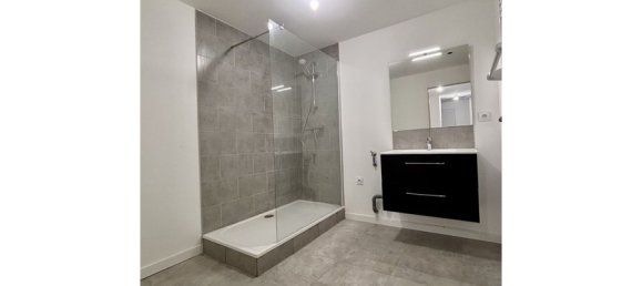 Apartamento de 3 dormitorios en Perpignan, France No. 321839 4