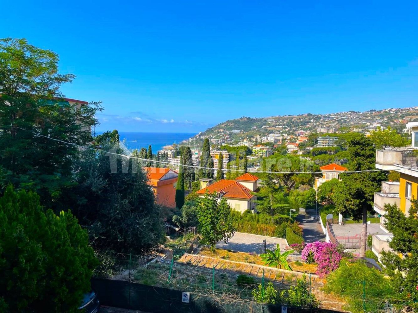 1 bedroom Apartment in Sanremo, Italy No. 270176