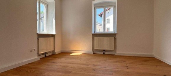 3 rooms Apartment in Gmunden, Austria No. 162617 2