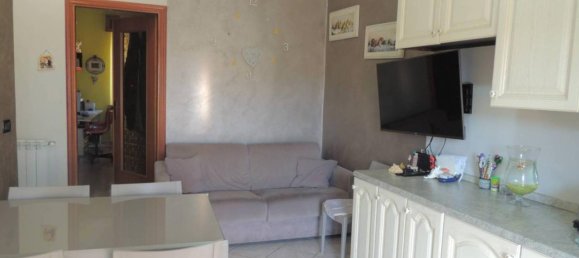 3 rooms Apartment in Collegno, Italy No. 151226 4