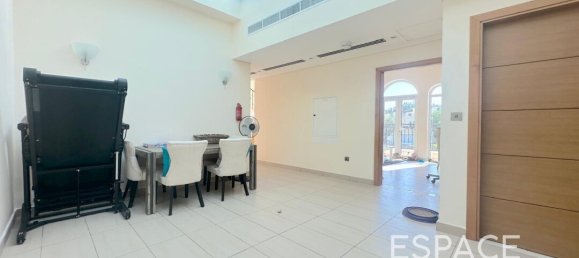 4 bedrooms Villa in Jumeirah Park, UAE No. 111350 8