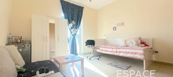 4 bedrooms Villa in Jumeirah Park, UAE No. 111350 6