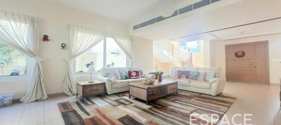 4 bedrooms Villa in Jumeirah Park, UAE No. 111350 4