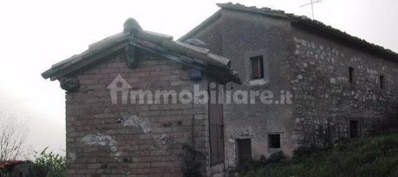 Villa de 4 dormitorios en Assisi, Italy No. 5555 4