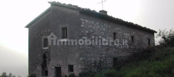 Villa de 4 dormitorios en Assisi, Italy No. 5555 5