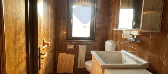 5 bedrooms Apartment in Villafranca di Verona, Italy No. 354642 2