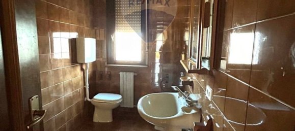 5 bedrooms Apartment in Villafranca di Verona, Italy No. 354642 3