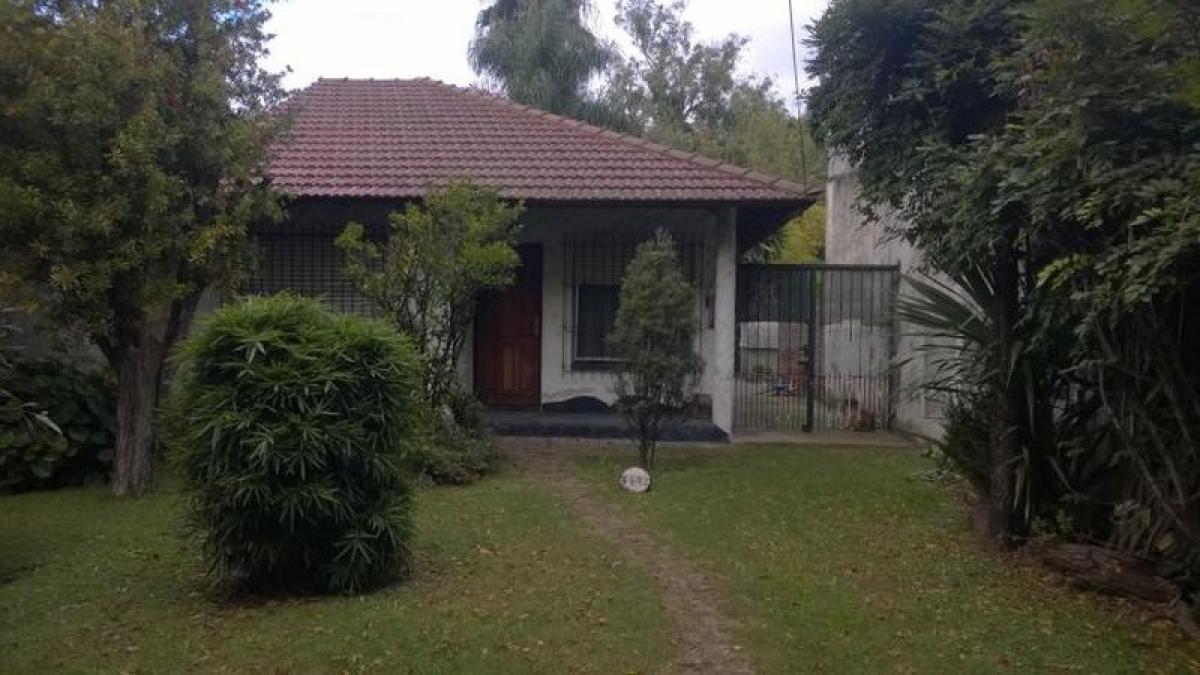 2 bedrooms House in Almirante Brown, Argentina No. 101560