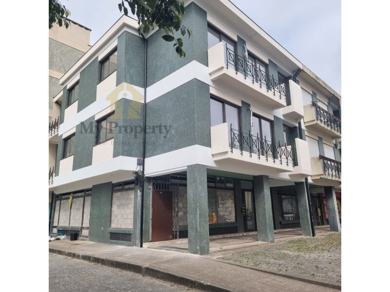 421m² Building in Porto, Portugal No. 277207