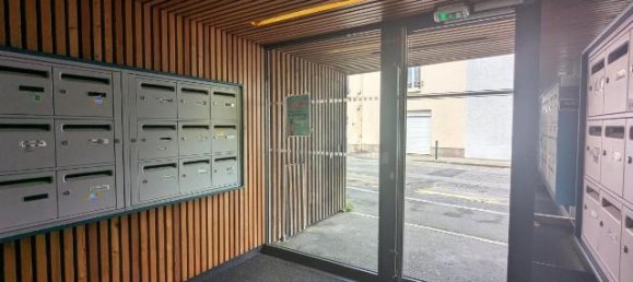 1 bedroom Apartment in Nantes, France No. 335590 9