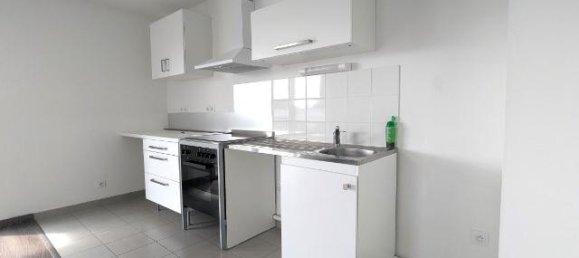 1 bedroom Apartment in Nantes, France No. 335590 6