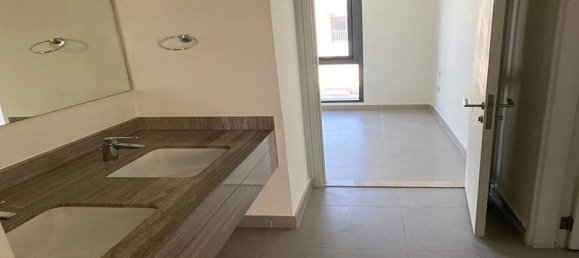 4 bedrooms Villa in Dubai Hills Estate, UAE No. 11993 2