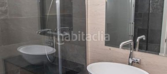 Apartamento de 2 dormitorios en Majadahonda, Spain No. 168699 13