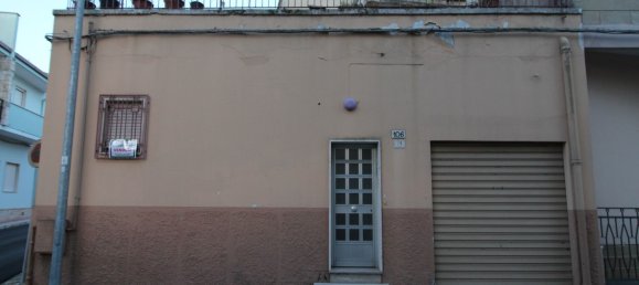 4-Zimmer Haus in Trepuzzi, Italy, Nr. 35008 13