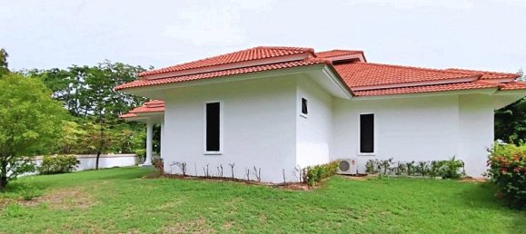 Casa de 3 dormitorios en Hua Hin, Thailand No. 58830 12