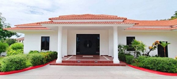 Casa de 3 dormitorios en Hua Hin, Thailand No. 58830 8