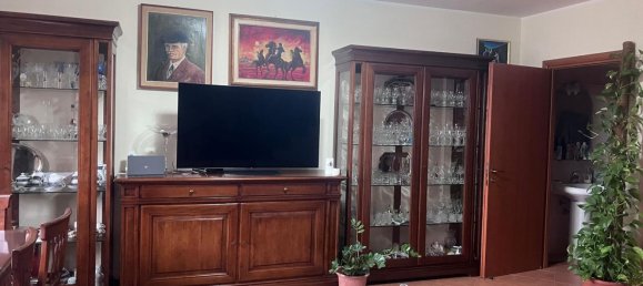 5غرفة فيلا في Uta, Italy رقم 299016 12