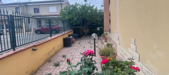 5غرفة فيلا في Uta, Italy رقم 299016 7