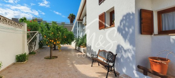 Casa de 4 dormitorios en Benidorm, Spain No. 152201 12