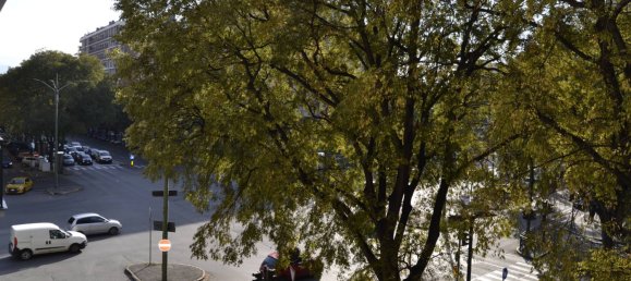 2 bedrooms Apartment in Turin, Italy No. 207181 9