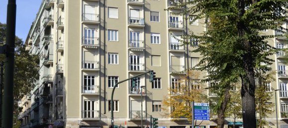 2 bedrooms Apartment in Turin, Italy No. 207181 14