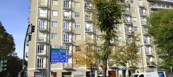 2 bedrooms Apartment in Turin, Italy No. 207181 13