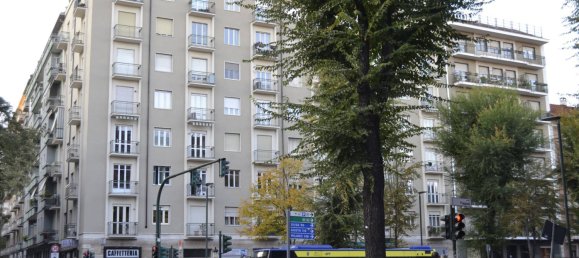 2 bedrooms Apartment in Turin, Italy No. 207181 11