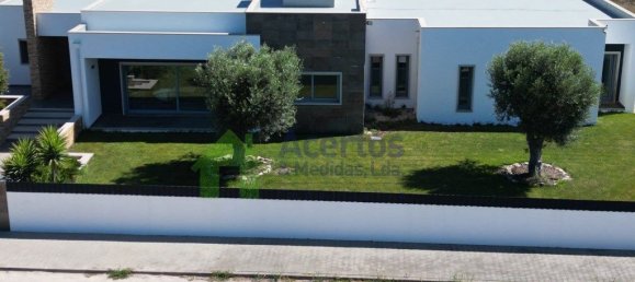 4 bedrooms House in Atouguia da Baleia, Portugal No. 144815 10