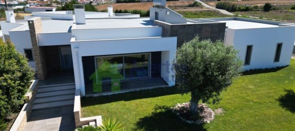 4 bedrooms House in Atouguia da Baleia, Portugal No. 144815 9