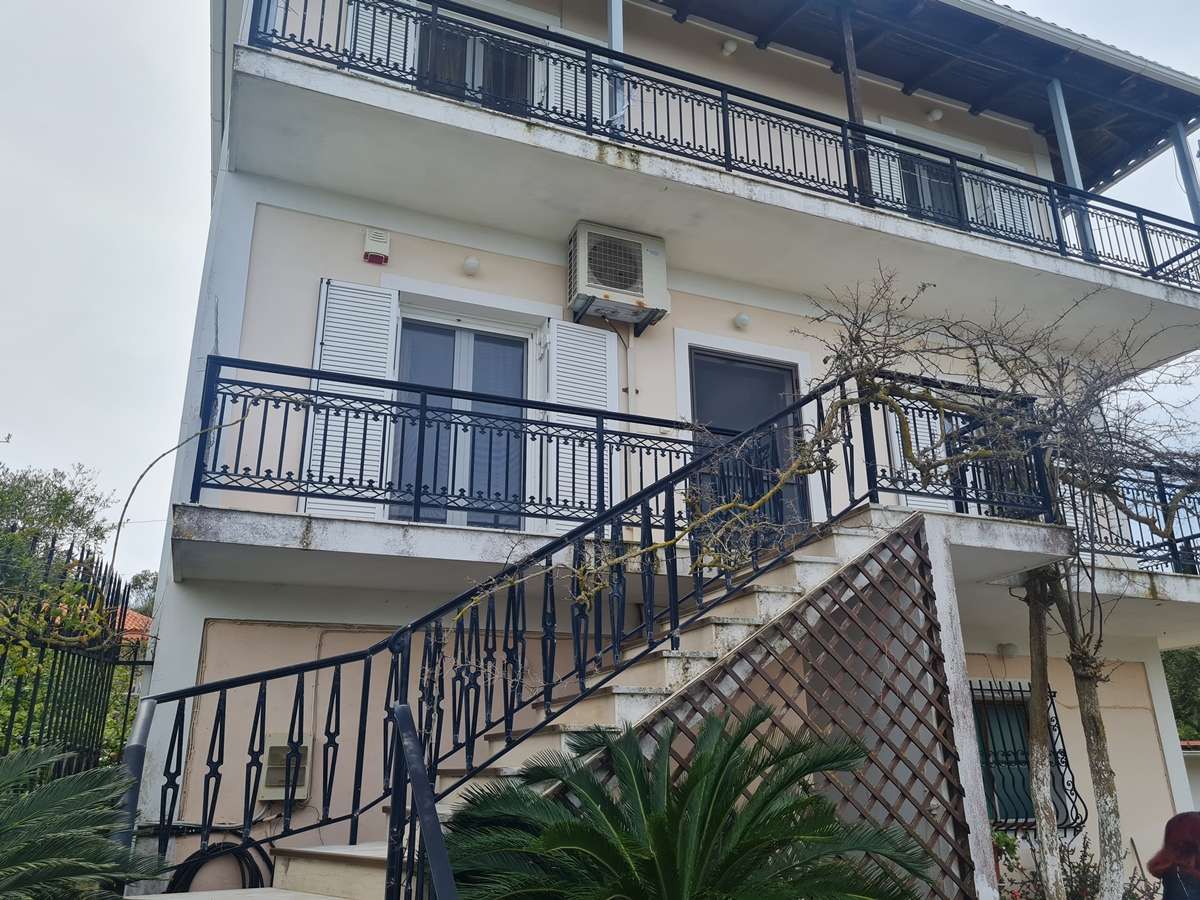 Недвижимость с 3 спальнями в Закинтос, Греция № 8533