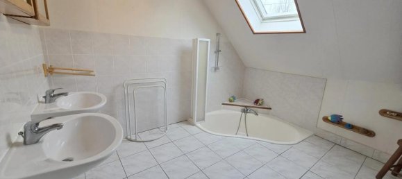 3 bedrooms House in Ombree d'Anjou, France No. 100898 9