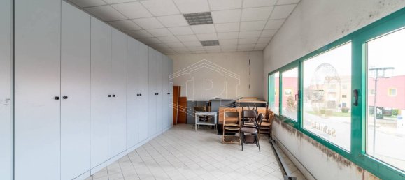 Büro in Vercelli, Italy 93m², Nr. 116280 15