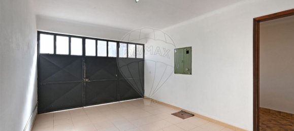 Дом с 3 спальнями в Сан Жуан да Мадейра, Португалия № 173850 40