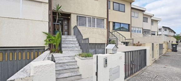 Дом с 3 спальнями в Сан Жуан да Мадейра, Португалия № 173850 2