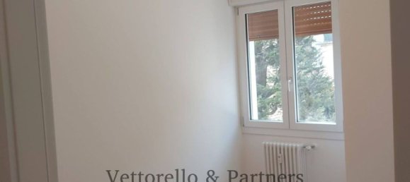 3 rooms Apartment in Venice, Italy No. 297116 5